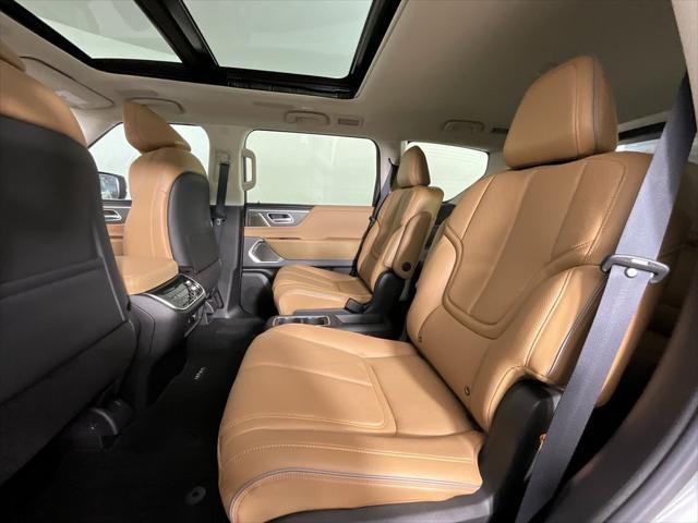 new 2025 INFINITI QX80 car, priced at $102,640