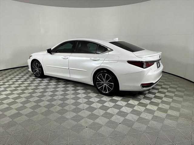 used 2023 Lexus ES 300h car, priced at $35,591