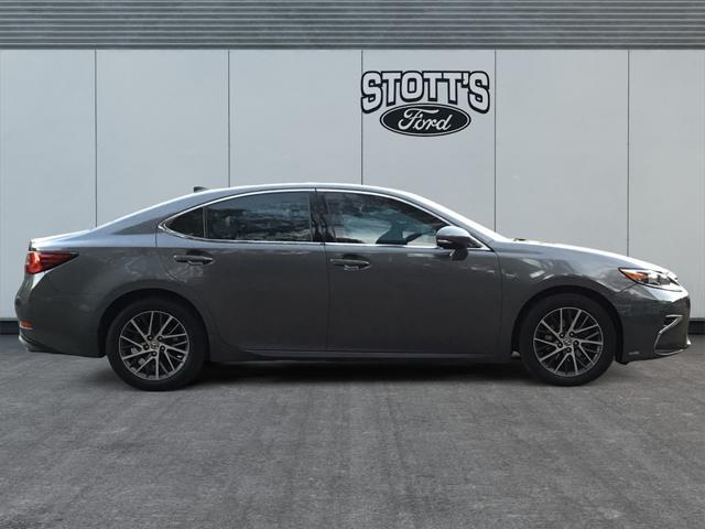 used 2018 Lexus ES 350 car, priced at $21,499