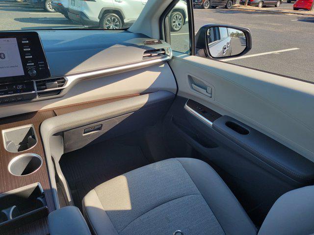 used 2024 Toyota Sienna car, priced at $38,224