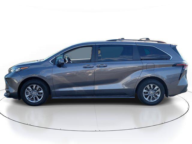 used 2024 Toyota Sienna car, priced at $38,224