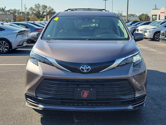 used 2024 Toyota Sienna car, priced at $38,224