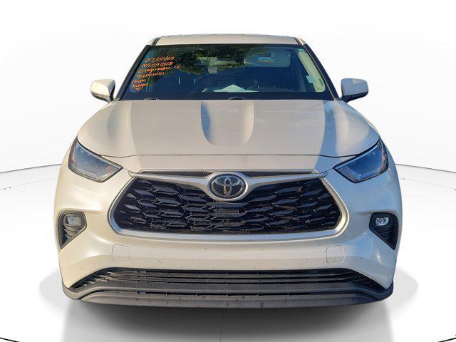 used 2021 Toyota Highlander car, priced at $23,532