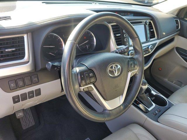 used 2019 Toyota Highlander car, priced at $23,995