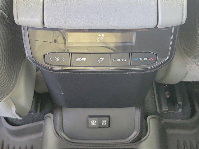used 2020 Toyota Highlander car, priced at $25,995