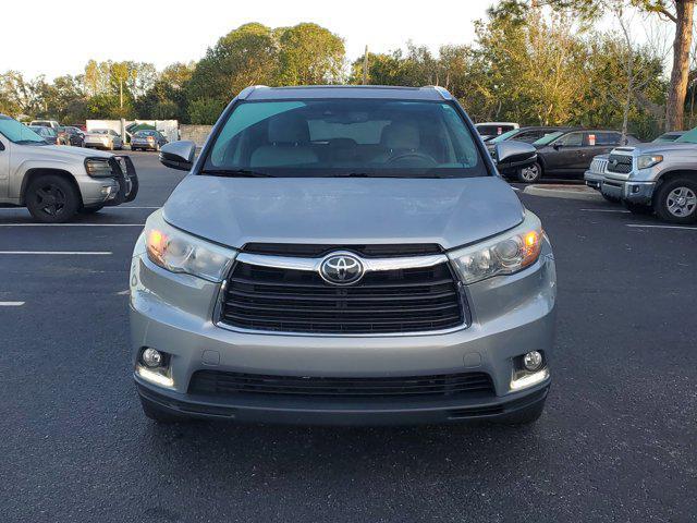 used 2015 Toyota Highlander car, priced at $22,995