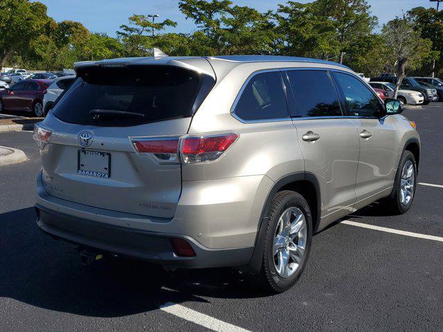 used 2014 Toyota Highlander car, priced at $18,295