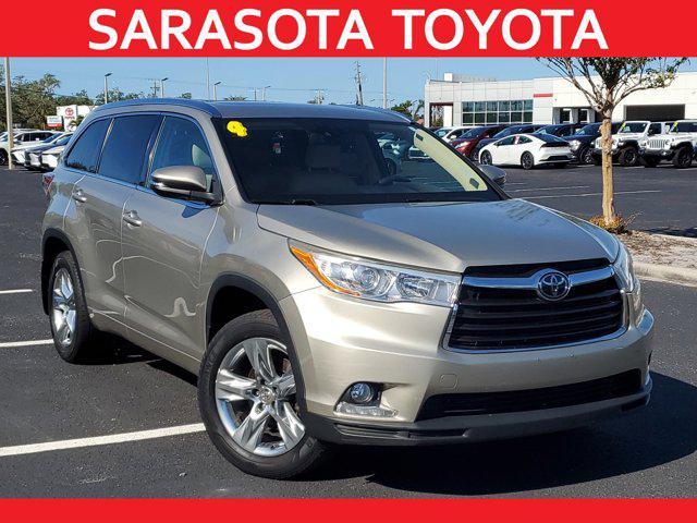 used 2014 Toyota Highlander car, priced at $18,295