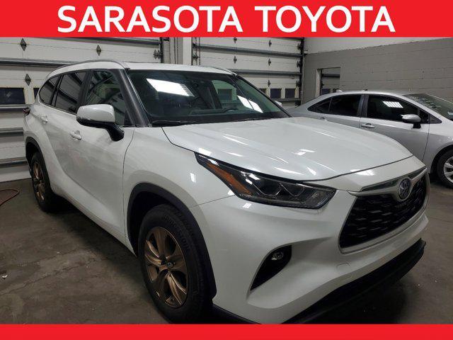 used 2023 Toyota Highlander Hybrid car, priced at $37,994