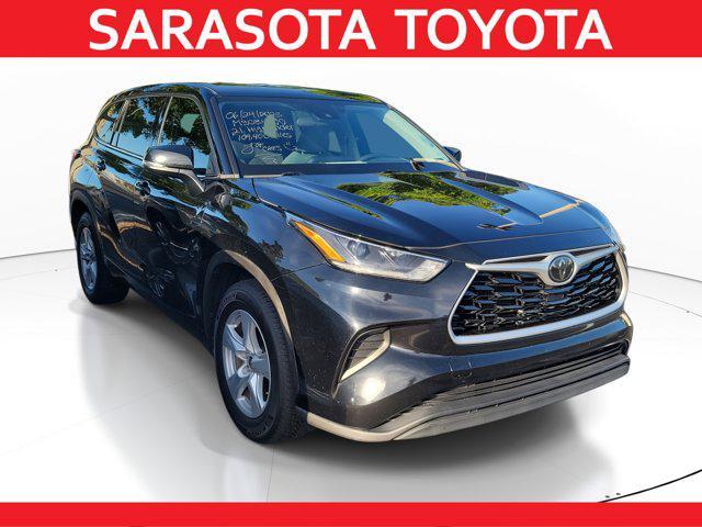 used 2021 Toyota Highlander car, priced at $23,100