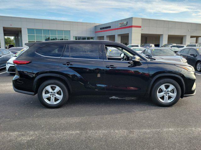 used 2021 Toyota Highlander car, priced at $22,890