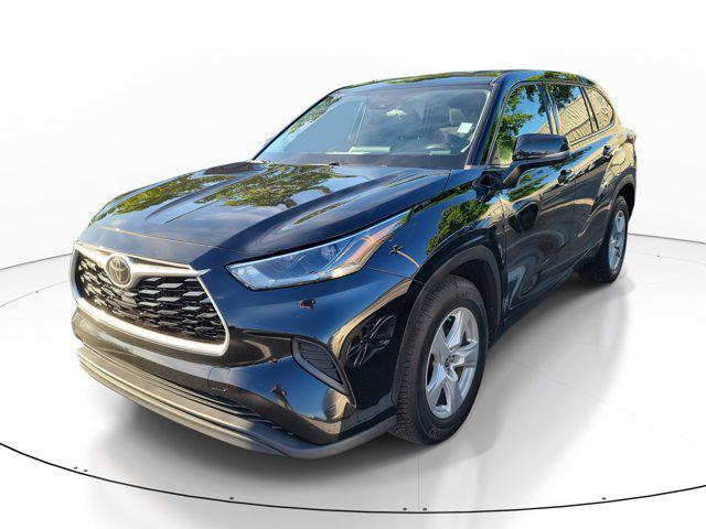 used 2021 Toyota Highlander car, priced at $23,100