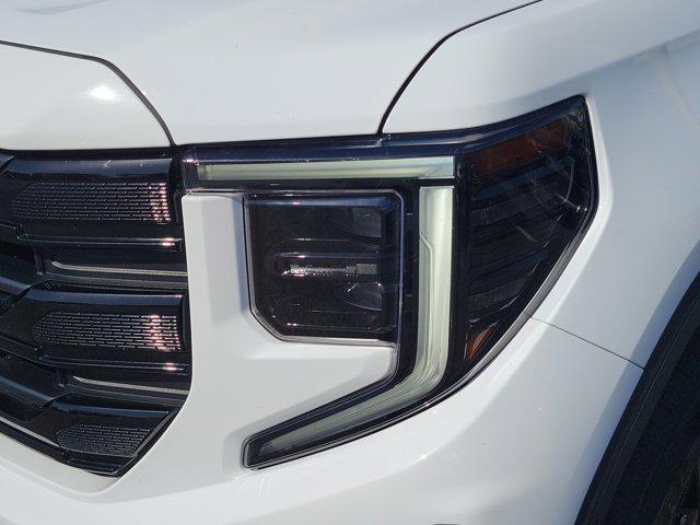 used 2022 GMC Sierra 1500 car, priced at $35,998