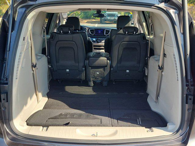 used 2017 Chrysler Pacifica car, priced at $10,495