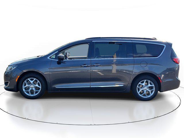 used 2017 Chrysler Pacifica car, priced at $10,495