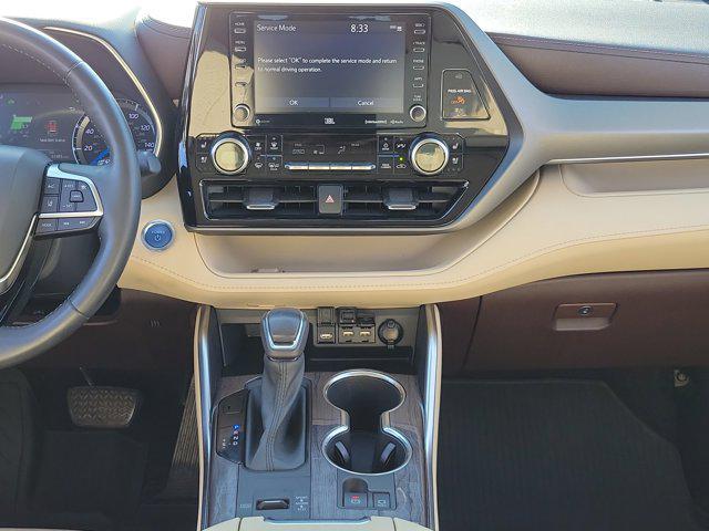 used 2021 Toyota Highlander Hybrid car, priced at $35,495