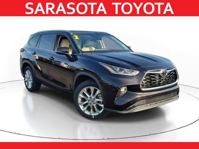 used 2022 Toyota Highlander car, priced at $36,990