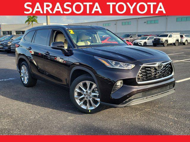 used 2022 Toyota Highlander car, priced at $36,990