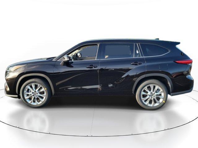 used 2022 Toyota Highlander car, priced at $36,990