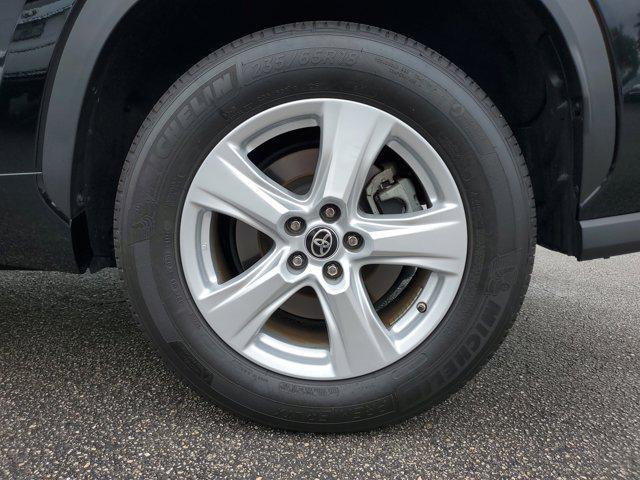 used 2023 Toyota Highlander car, priced at $31,898