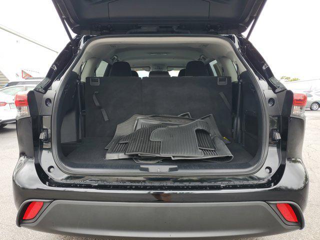 used 2023 Toyota Highlander car, priced at $34,310