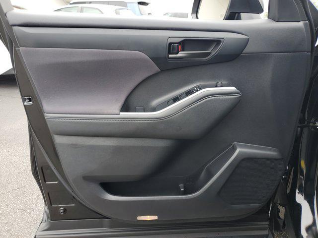 used 2023 Toyota Highlander car, priced at $34,310