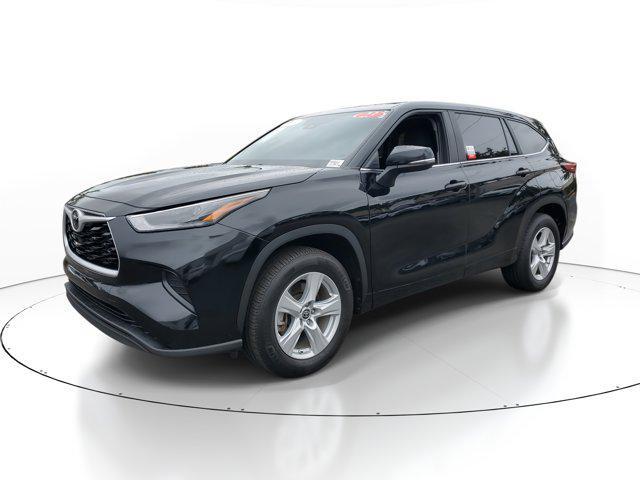 used 2023 Toyota Highlander car, priced at $31,898
