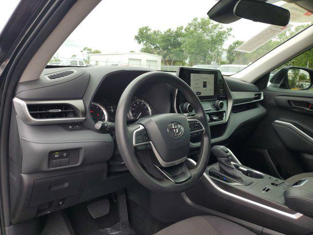 used 2023 Toyota Highlander car, priced at $34,310