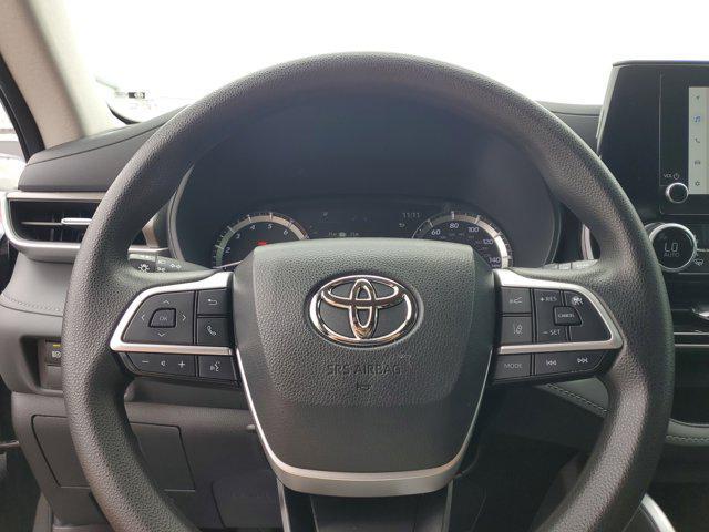 used 2023 Toyota Highlander car, priced at $34,310