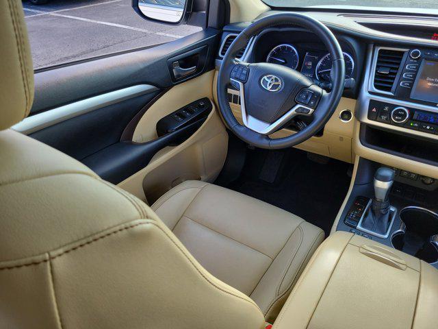 used 2018 Toyota Highlander car, priced at $22,433