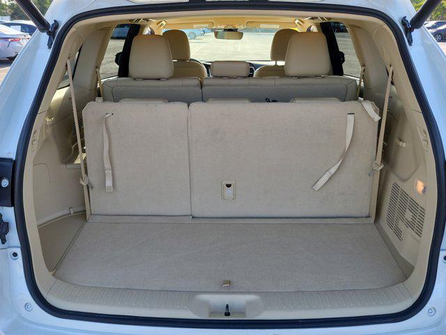 used 2018 Toyota Highlander car, priced at $22,433