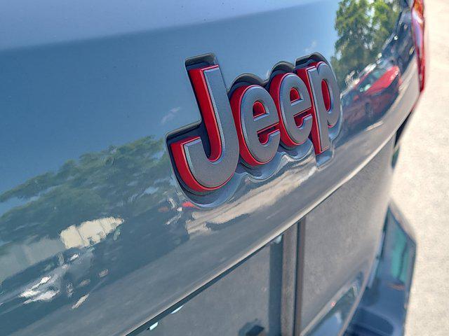 used 2021 Jeep Grand Cherokee car, priced at $25,316
