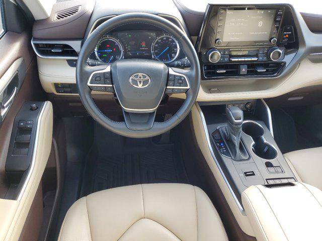 used 2022 Toyota Highlander Hybrid car, priced at $34,495