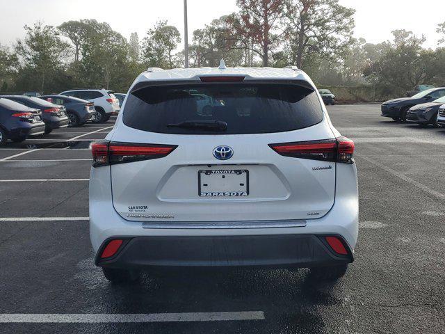 used 2022 Toyota Highlander Hybrid car, priced at $34,495