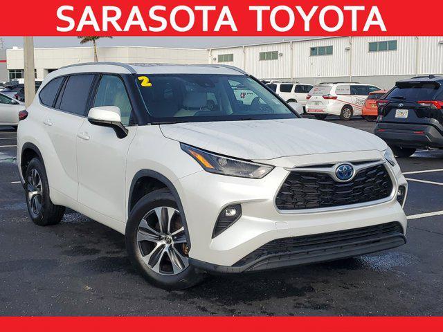 used 2022 Toyota Highlander Hybrid car, priced at $34,495