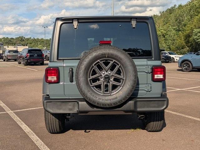 new 2025 Jeep Wrangler car, priced at $46,040