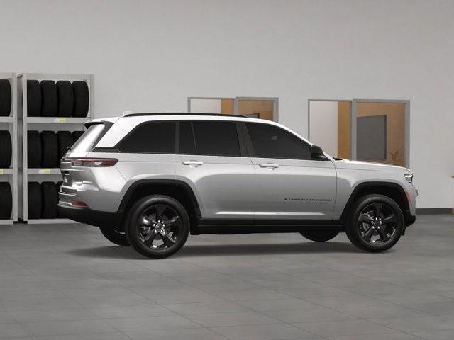 new 2025 Jeep Grand Cherokee car, priced at $43,925