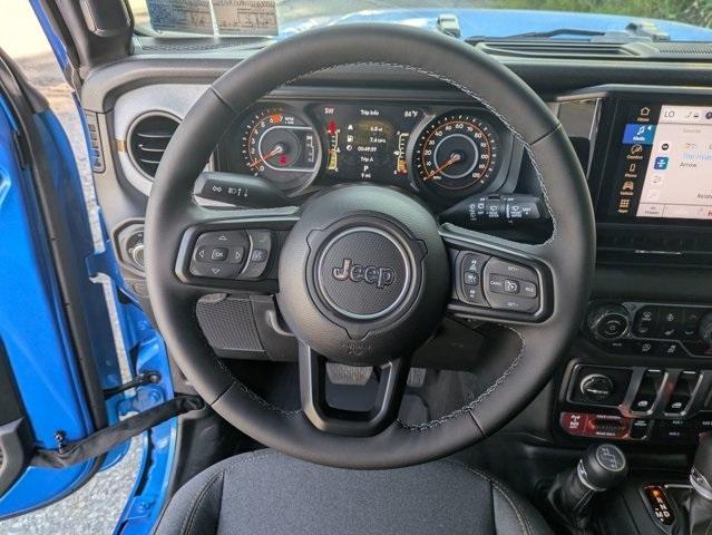 new 2025 Jeep Wrangler car, priced at $44,137