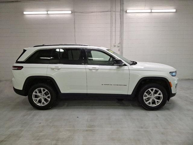 used 2022 Jeep Grand Cherokee car, priced at $30,100