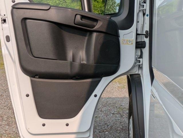 new 2025 Ram ProMaster 2500 car, priced at $47,405