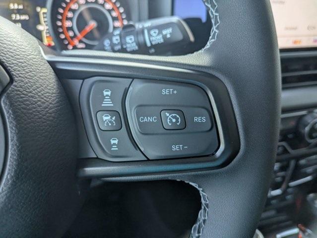 new 2025 Jeep Wrangler car, priced at $48,283