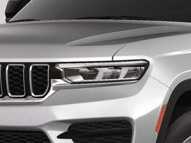 new 2025 Jeep Grand Cherokee car, priced at $38,170