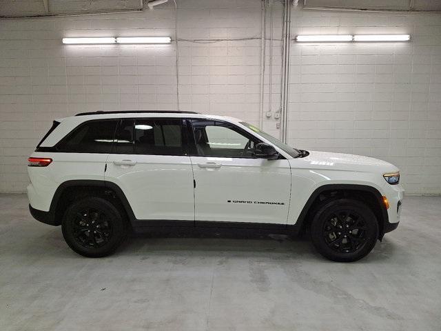 used 2024 Jeep Grand Cherokee car, priced at $39,400