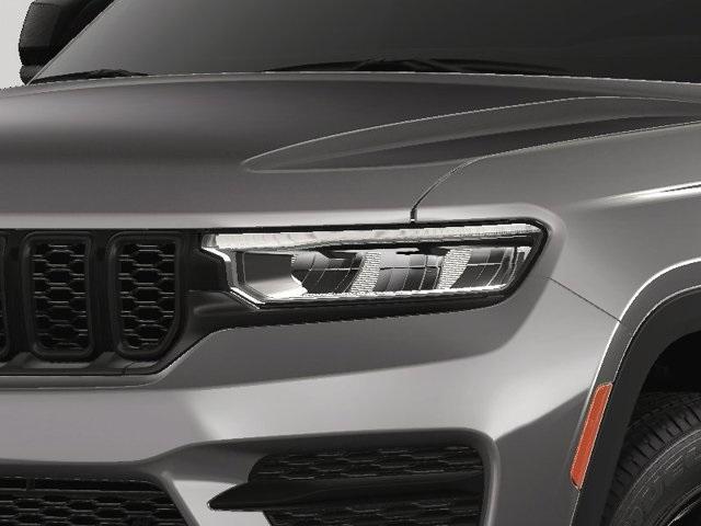 new 2025 Jeep Grand Cherokee car, priced at $43,925