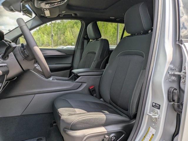 new 2025 Jeep Grand Cherokee car, priced at $40,572