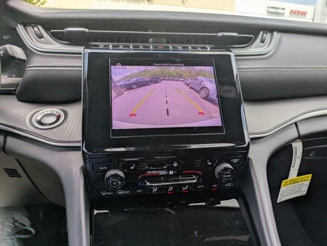 new 2025 Jeep Grand Cherokee car, priced at $40,572