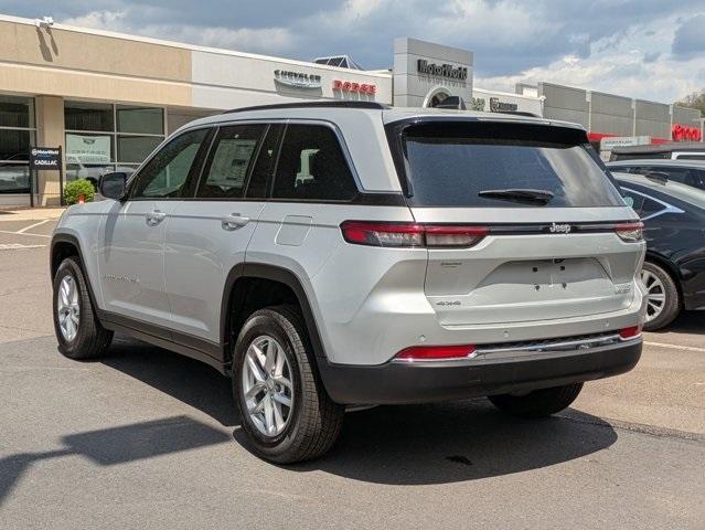 new 2025 Jeep Grand Cherokee car, priced at $40,572