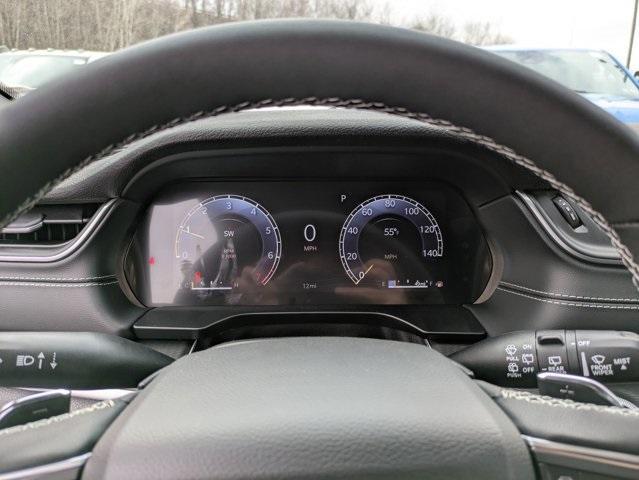 new 2025 Jeep Grand Cherokee car, priced at $40,470