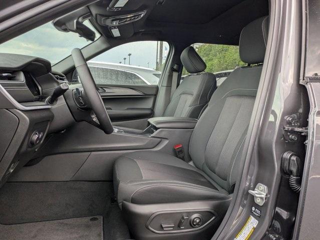 new 2025 Jeep Grand Cherokee L car, priced at $42,929