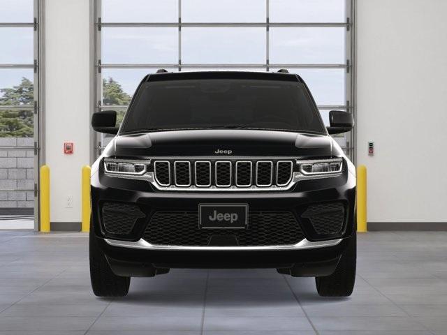 new 2025 Jeep Grand Cherokee car, priced at $37,370